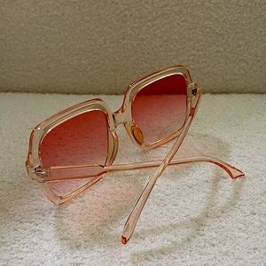 Brand New** oversize pink sunnies